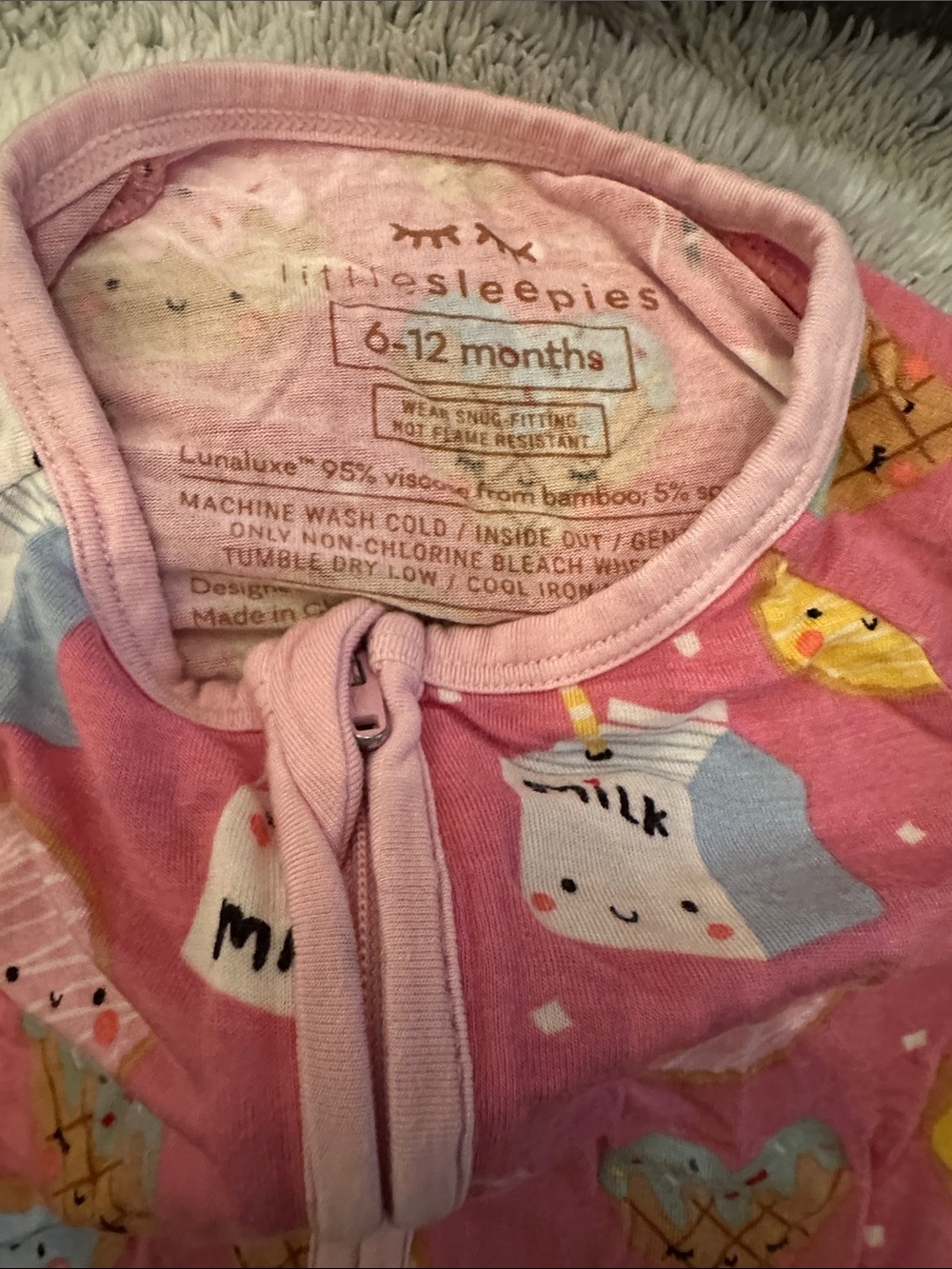 Little Sleepies Pink Cookies & Milk Zippy pajamas size 6-12 months - Picture 3 of 4